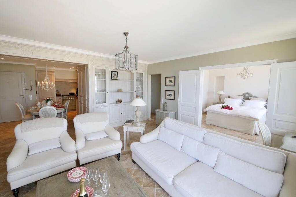 Bord De Mer - Ac, Wifi, Chic, Sea View, Beach 2 Minutes Walk Antibes Esterno foto