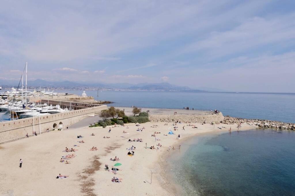 Bord De Mer - Ac, Wifi, Chic, Sea View, Beach 2 Minutes Walk Antibes Esterno foto